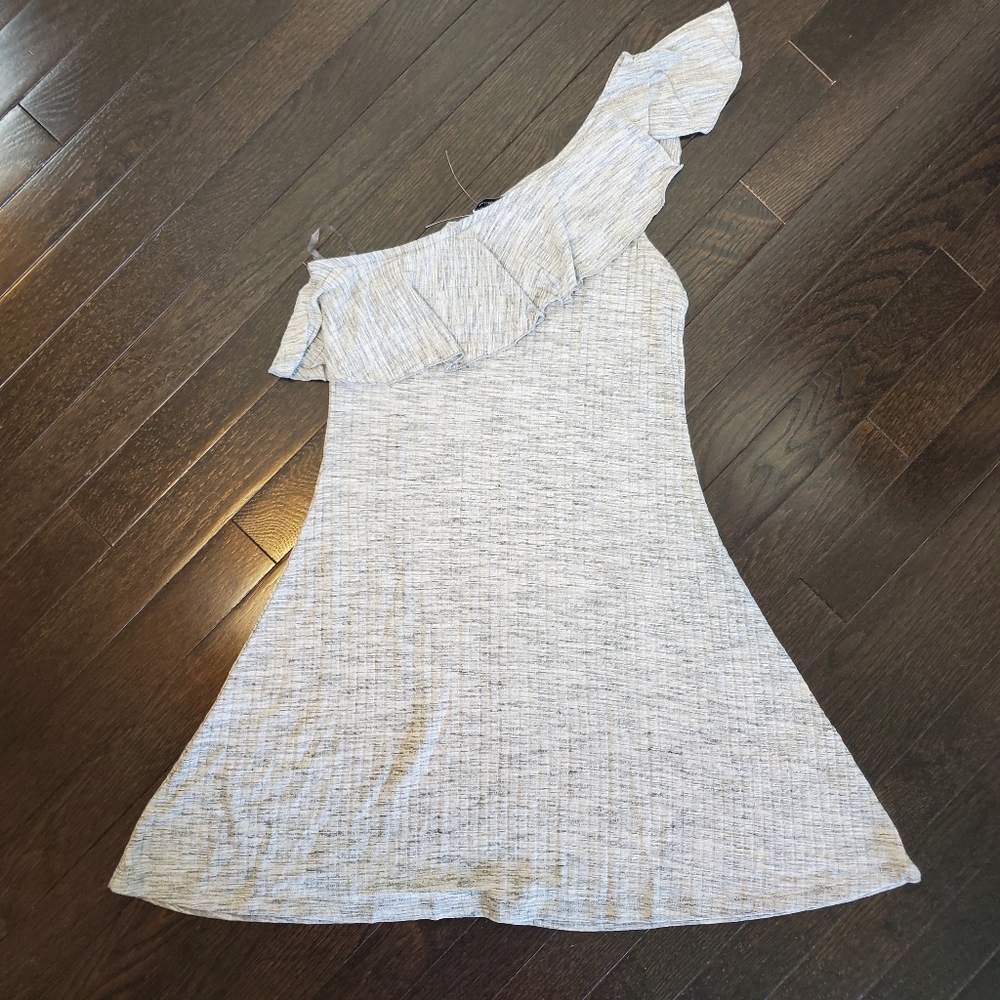 AE Grey One Shoulder Dress - Picture 2 of 4